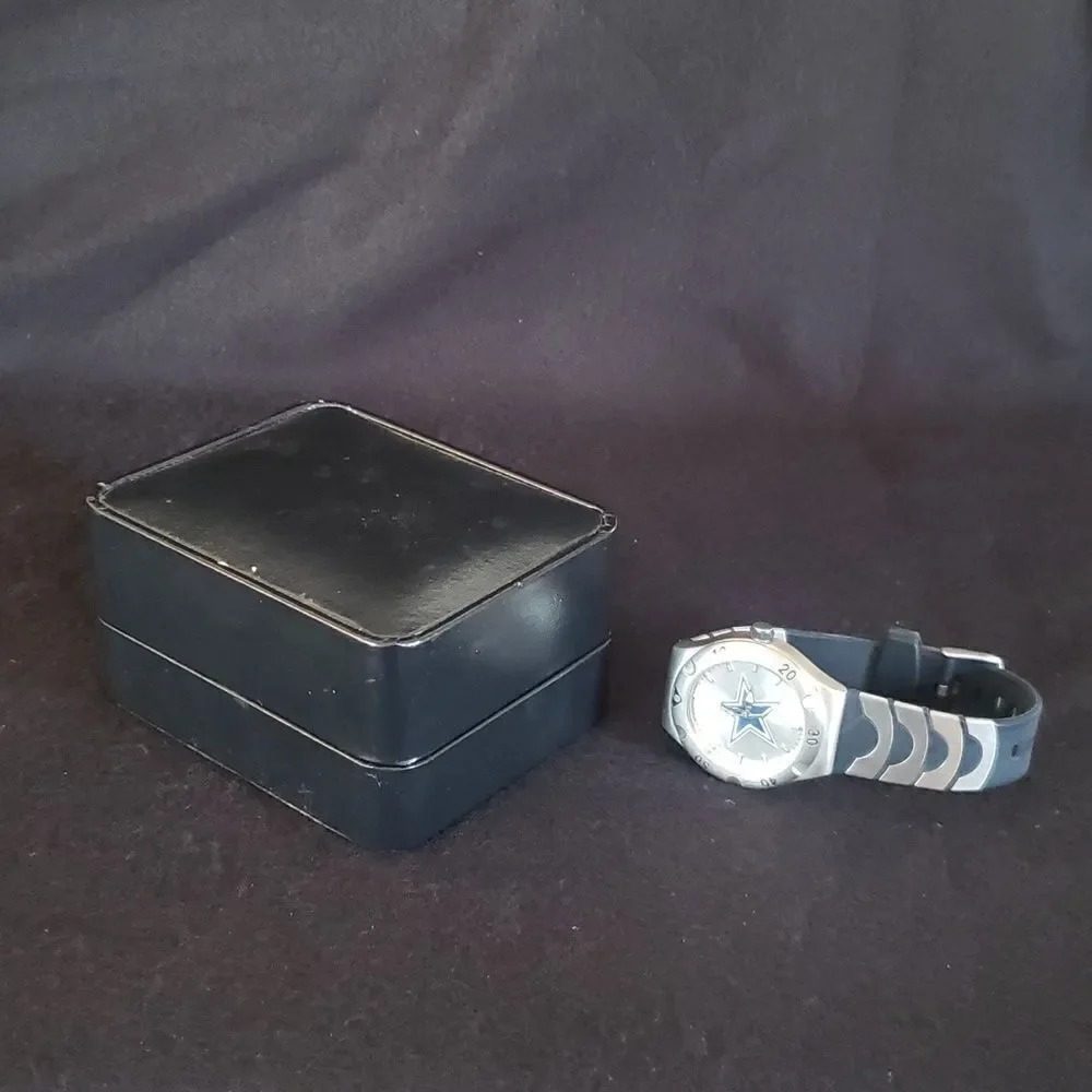 New in Box Game Time Dallas Cowboys Quartz Analog Watch w/ Stainless Steel Back